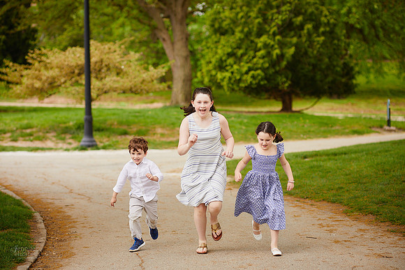 The L Family: Portrait Session at Wade Lagoon and the Cleveland Museum of Art