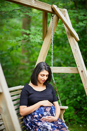 Aanchal: Maternity Session at Pepper Pike Park in Pepper Pike