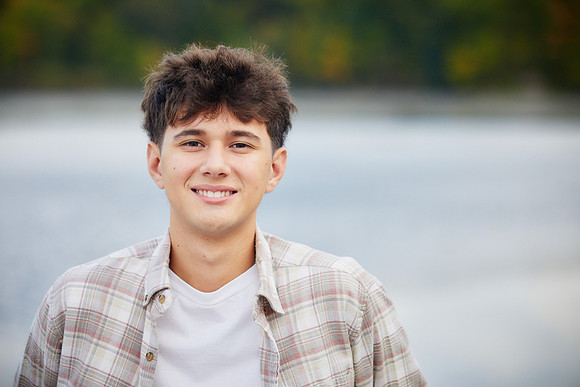 Lucas: Senior Session at Hudson Springs Park