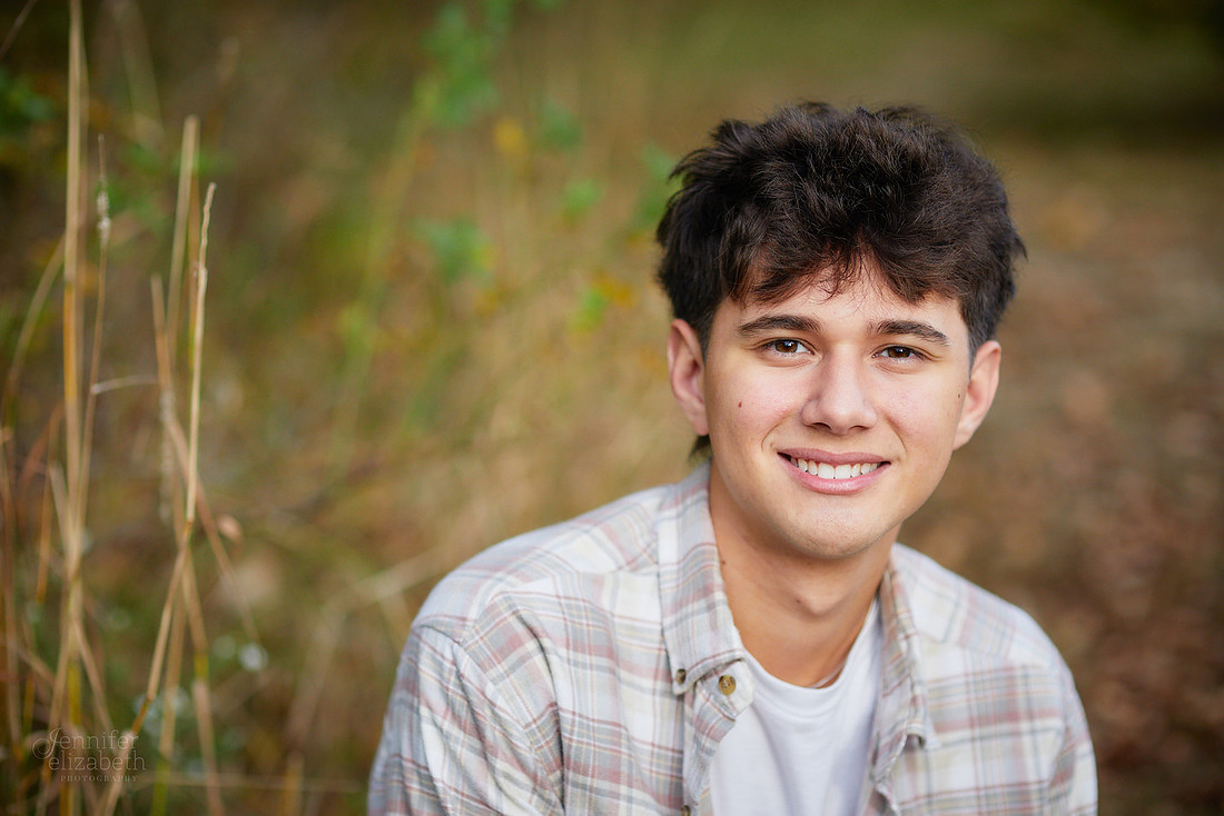 Lucas: Senior Session at Hudson Springs Park