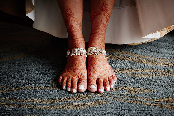 Rutva & Tom: Hindu Wedding at The Lodge at Geneva-on-the-Lake