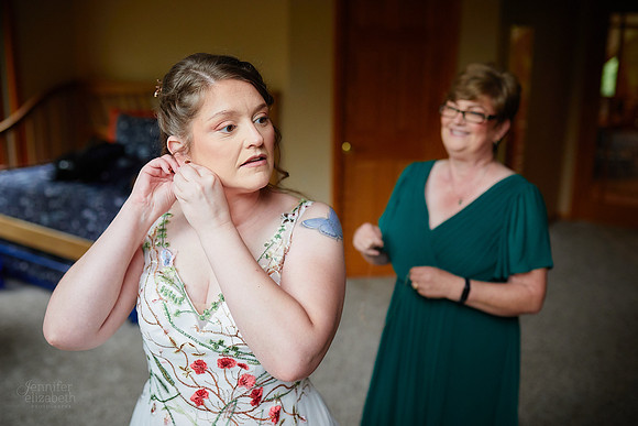 Maria & Matt: Wedding at Kingsville Lodge