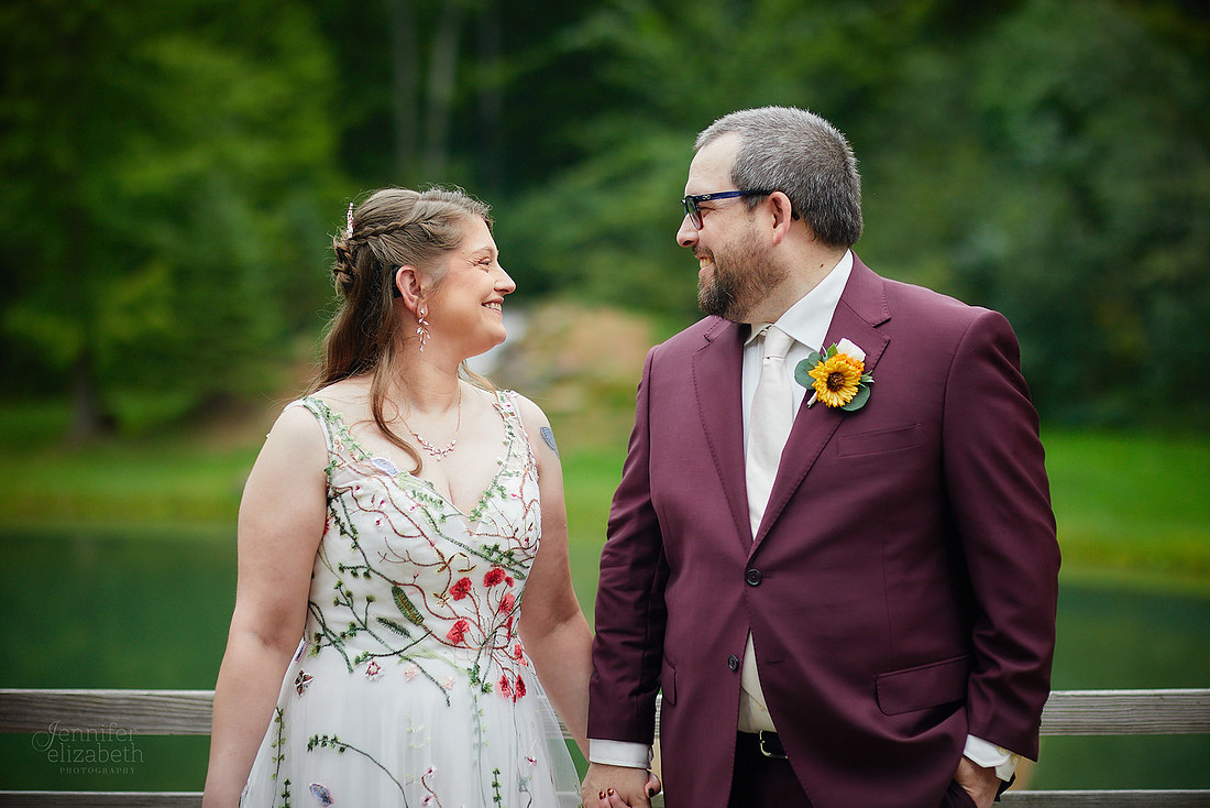 Maria & Matt: Wedding at Kingsville Lodge