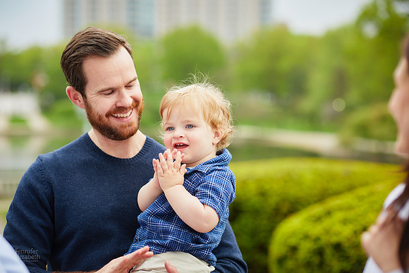 The L Family: Portrait Session at Wade Lagoon and the Cleveland Museum of Art