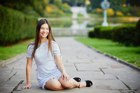 Christina: Senior Portrait Session at the Cleveland Museum of Art and Wade Lagoon