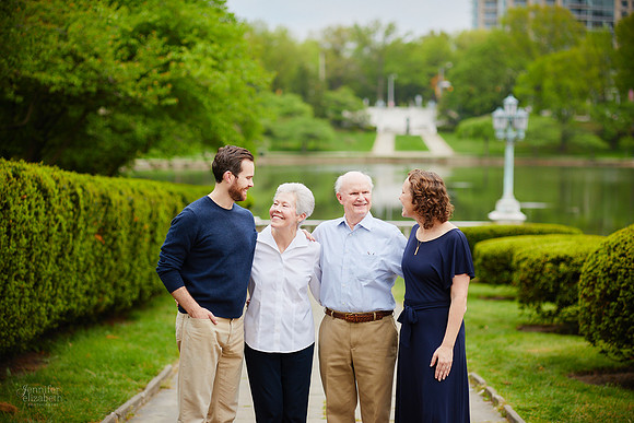 The L Family: Portrait Session at Wade Lagoon and the Cleveland Museum of Art