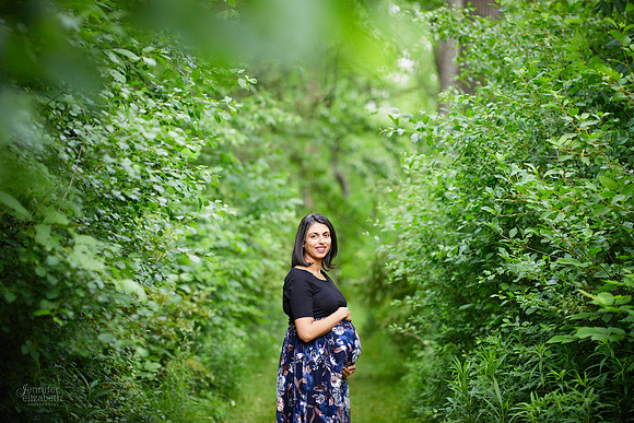 Aanchal: Maternity Session at Pepper Pike Park in Pepper Pike