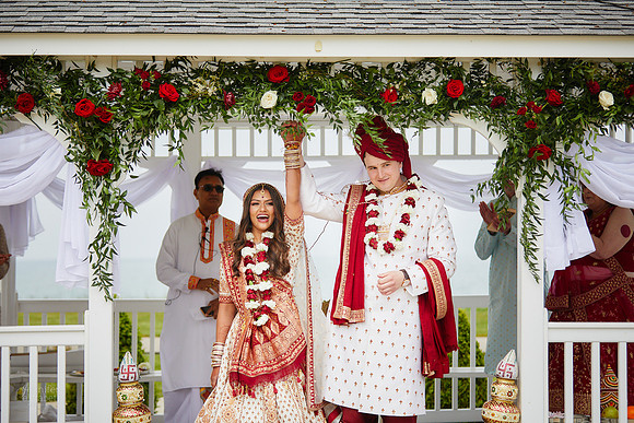Rutva & Tom: Hindu Wedding at The Lodge at Geneva-on-the-Lake