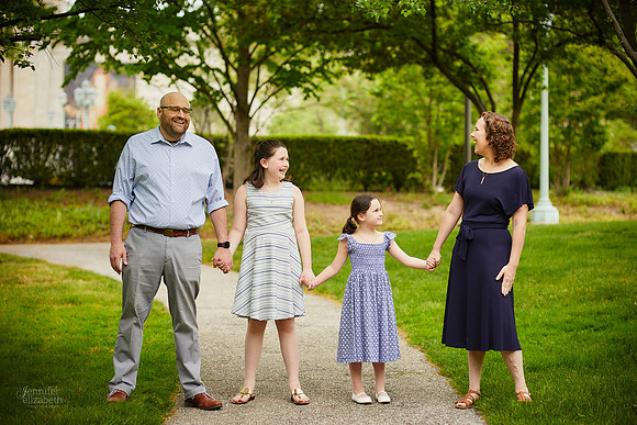 The L Family: Portrait Session at Wade Lagoon and the Cleveland Museum of Art
