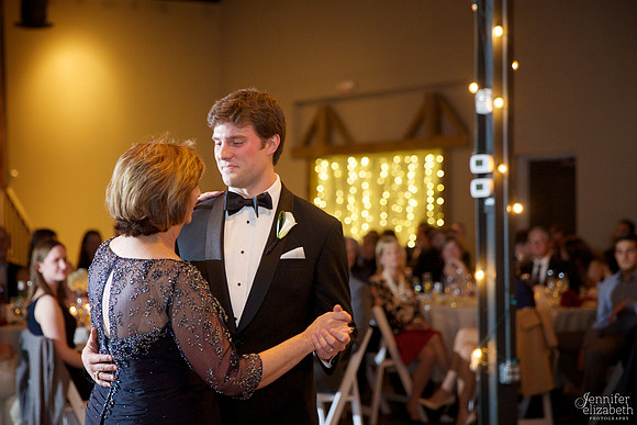 Tory & Hugh: November Wedding in Columbus, Ohio