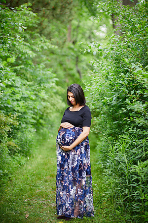 Aanchal: Maternity Session at Pepper Pike Park in Pepper Pike