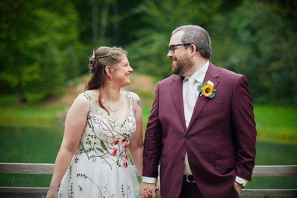 Maria & Matt: Wedding at Kingsville Lodge