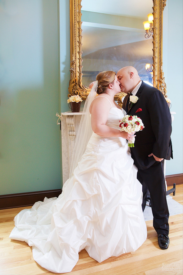 Jill and Tom: Spring Wedding at Steele Mansion in Cleveland, Ohio