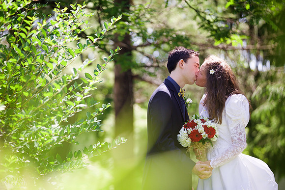 Bethany & Brett: Summer Cleveland Wedding in Bainbridge, Ohio