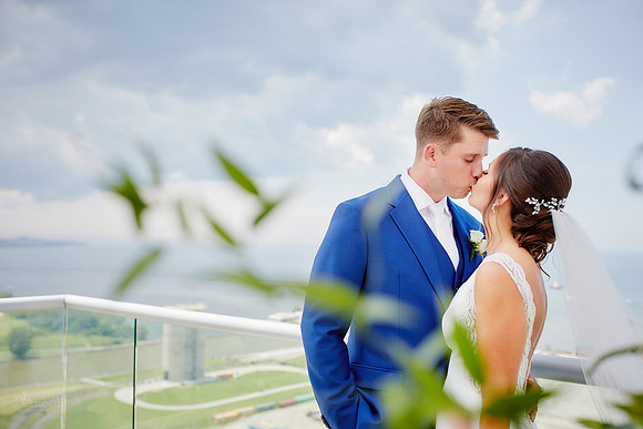 Stephanie & Tom: Wedding at Lago Custom Events at Aloft Cleveland Downtown