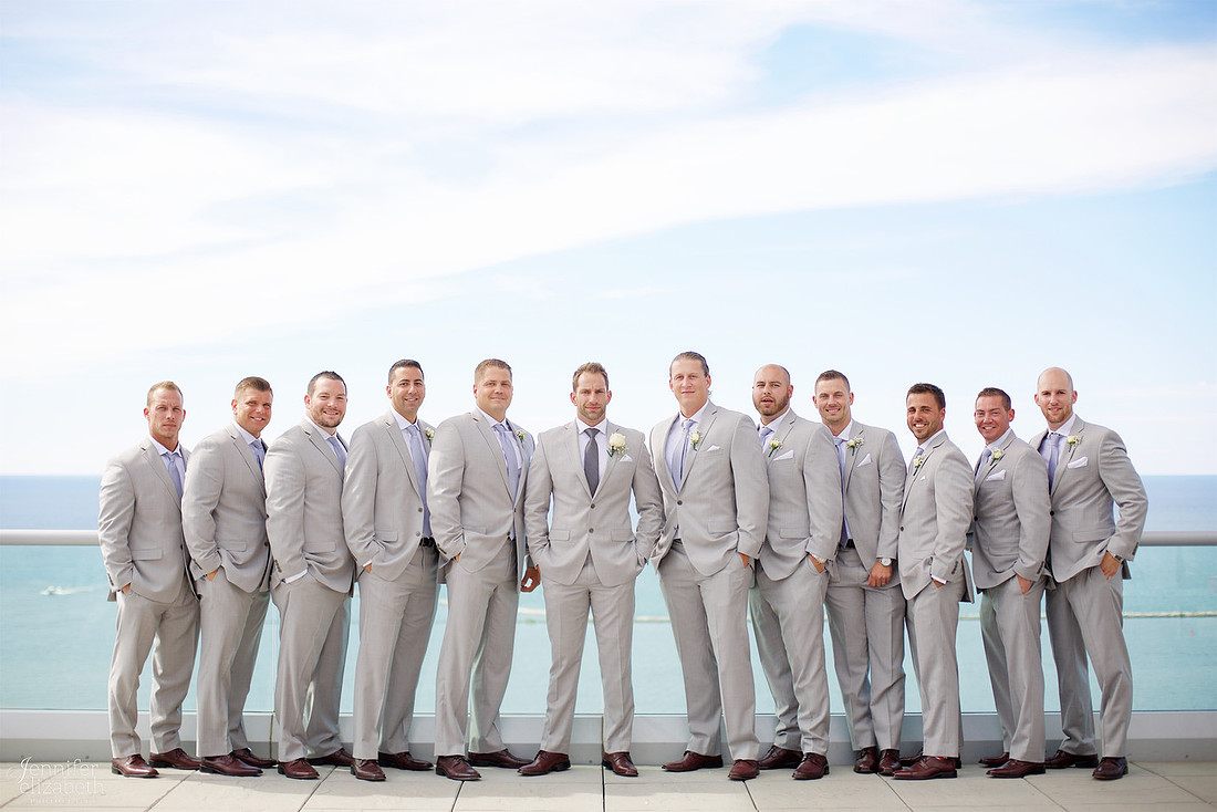 Lindsey & Rich: Summer Wedding at the Mayfield Sand Ridge Club in Cleveland