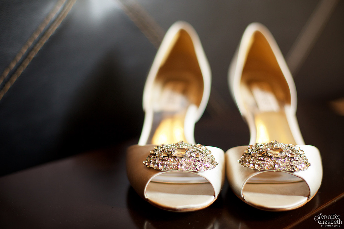 Jill and Tom: Spring Wedding at Steele Mansion in Cleveland, Ohio