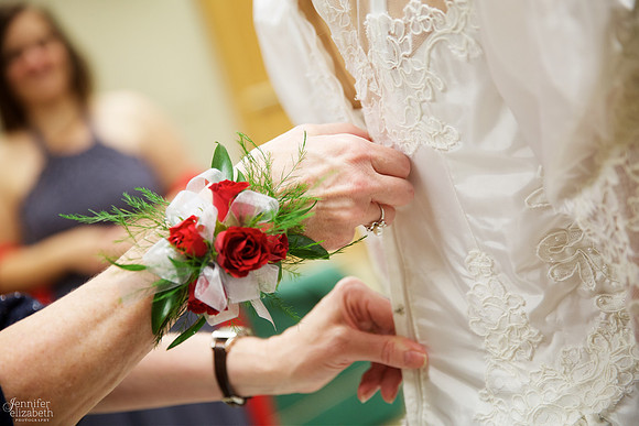 Bethany & Brett: Summer Cleveland Wedding in Bainbridge, Ohio