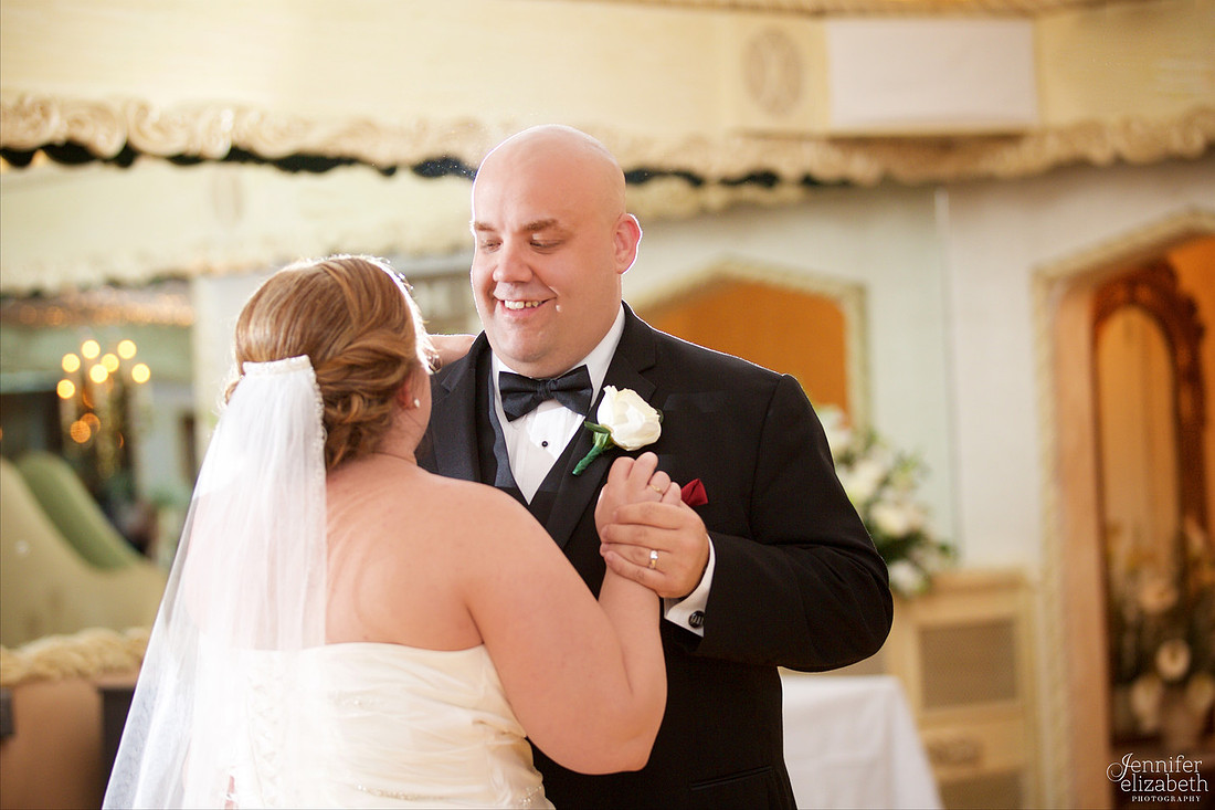 Jill and Tom: Spring Wedding at Steele Mansion in Cleveland, Ohio