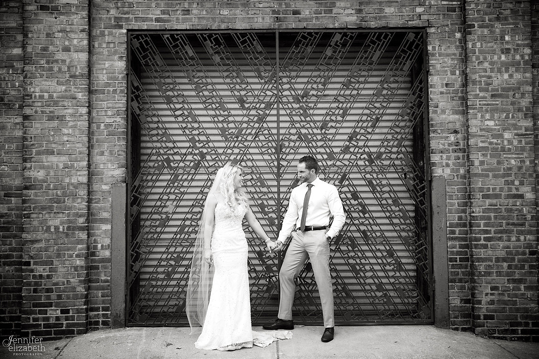 Lindsey & Rich: Summer Wedding at the Mayfield Sand Ridge Club in Cleveland