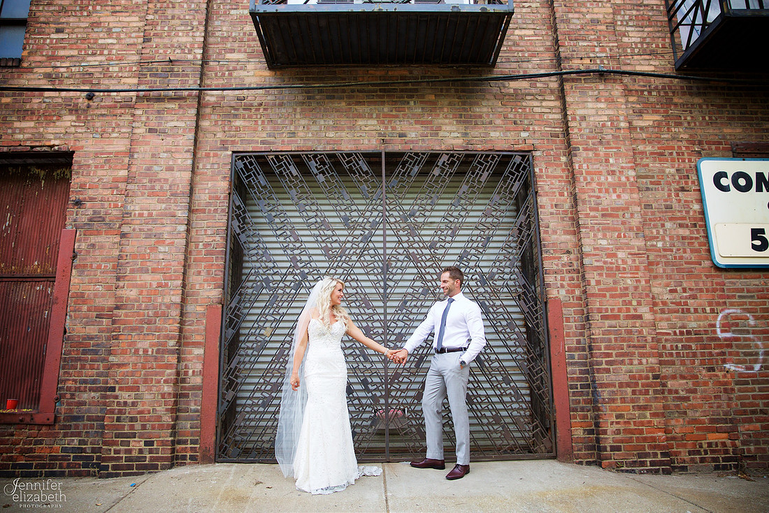 Lindsey & Rich: Summer Wedding at the Mayfield Sand Ridge Club in Cleveland