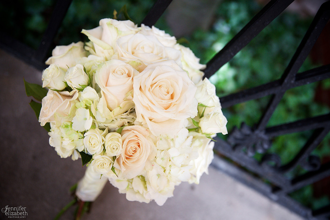 Lindsey & Rich: Summer Wedding at the Mayfield Sand Ridge Club in Cleveland