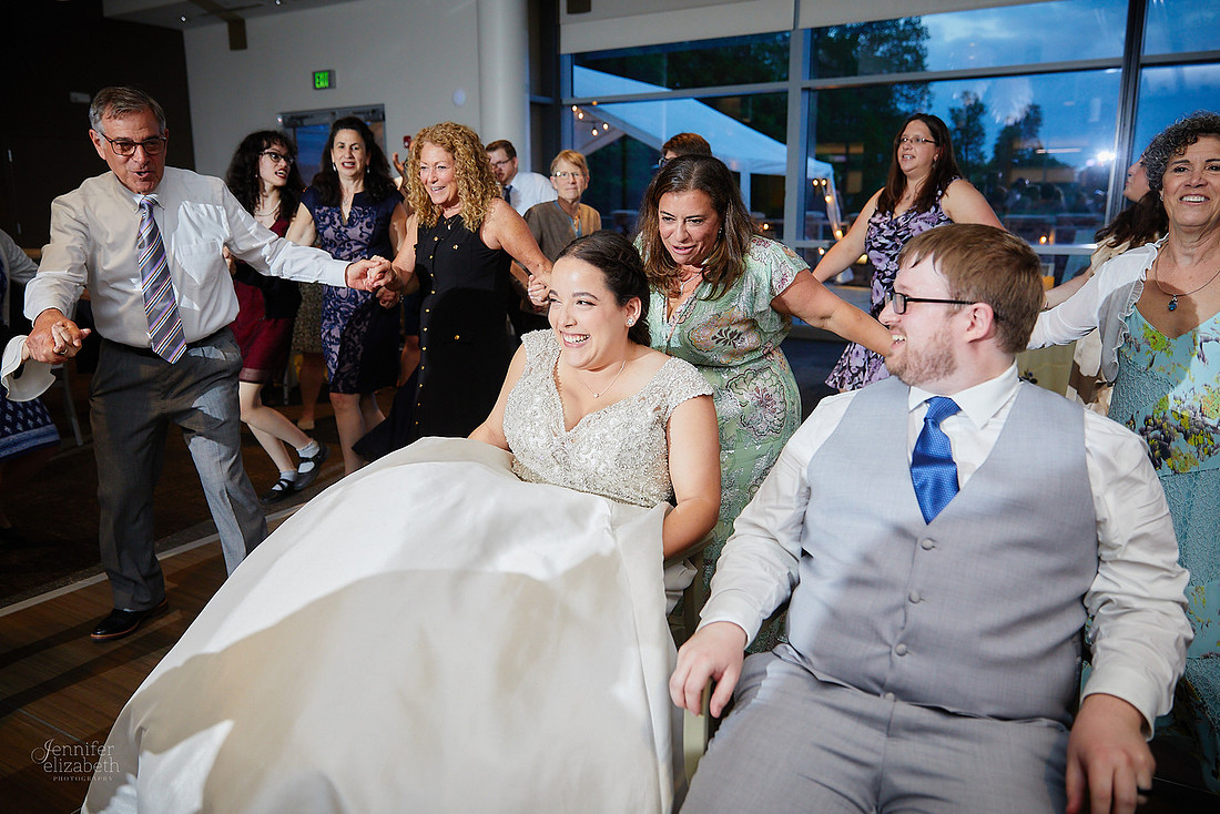 Maia & Ben: Wedding at Gleneagles Golf Club & Events in Twinsburg