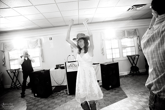 Bethany & Brett: Summer Cleveland Wedding in Bainbridge, Ohio
