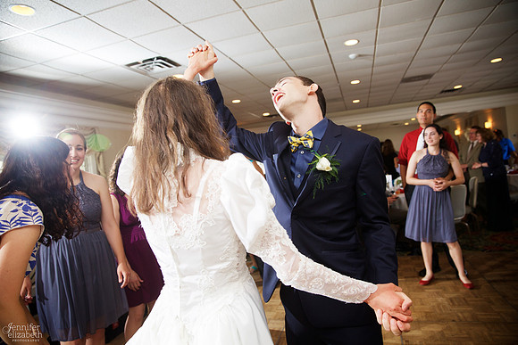 Bethany & Brett: Summer Cleveland Wedding in Bainbridge, Ohio