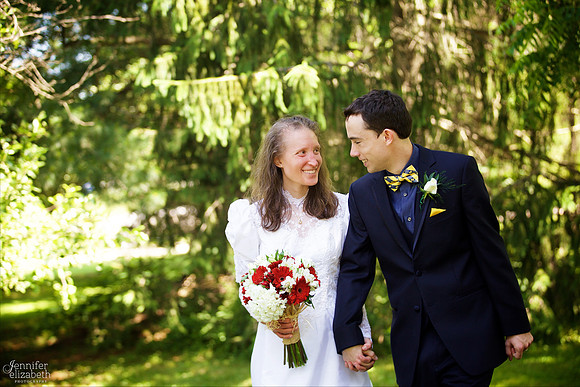 Bethany & Brett: Summer Cleveland Wedding in Bainbridge, Ohio