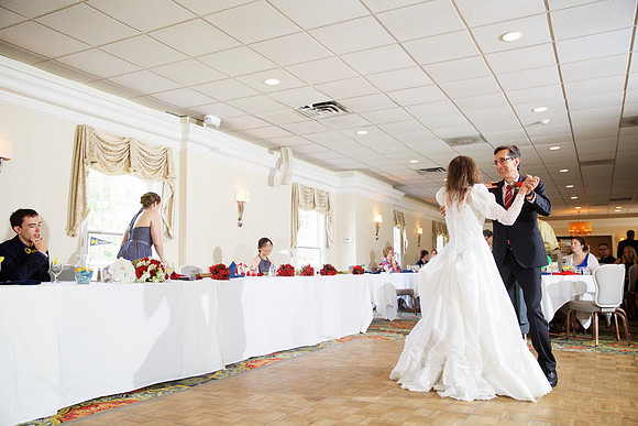 Bethany & Brett: Summer Cleveland Wedding in Bainbridge, Ohio
