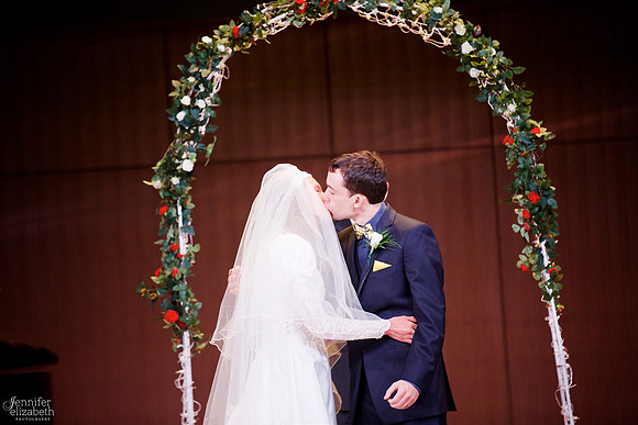 Bethany & Brett: Summer Cleveland Wedding in Bainbridge, Ohio