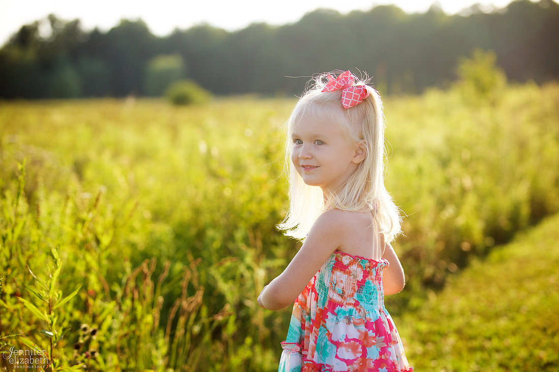 The M Family: Portrait Session at Frohring Meadows in Bainbridge, Ohio