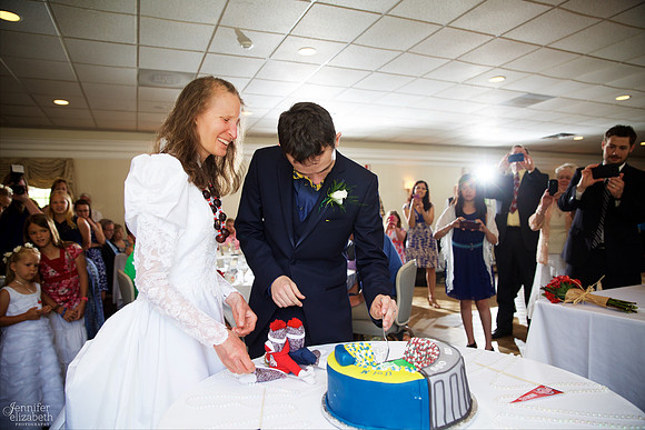 Bethany & Brett: Summer Cleveland Wedding in Bainbridge, Ohio