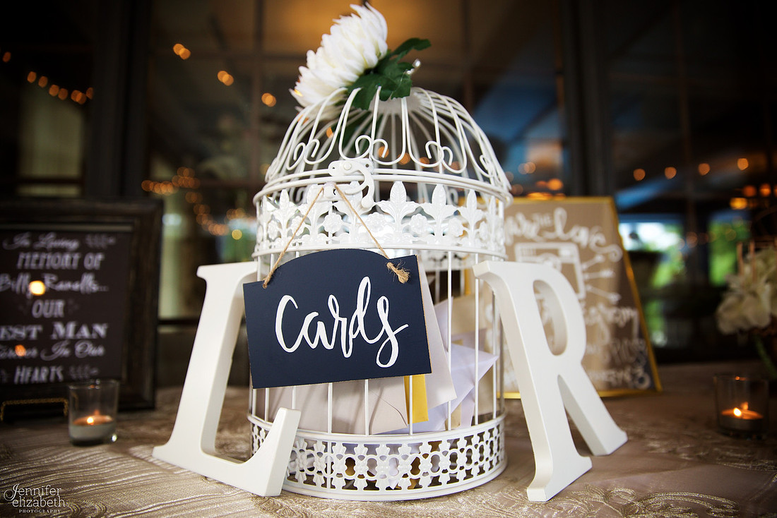 Lindsey & Rich: Summer Wedding at the Mayfield Sand Ridge Club in Cleveland