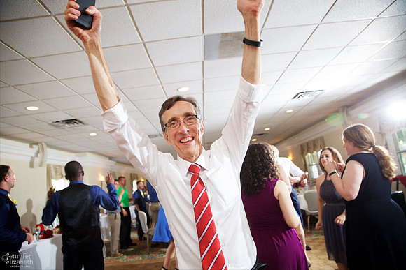 Bethany & Brett: Summer Cleveland Wedding in Bainbridge, Ohio