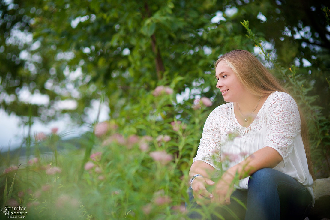 Samantha: Senior Portrait Session in Cortland, Ohio