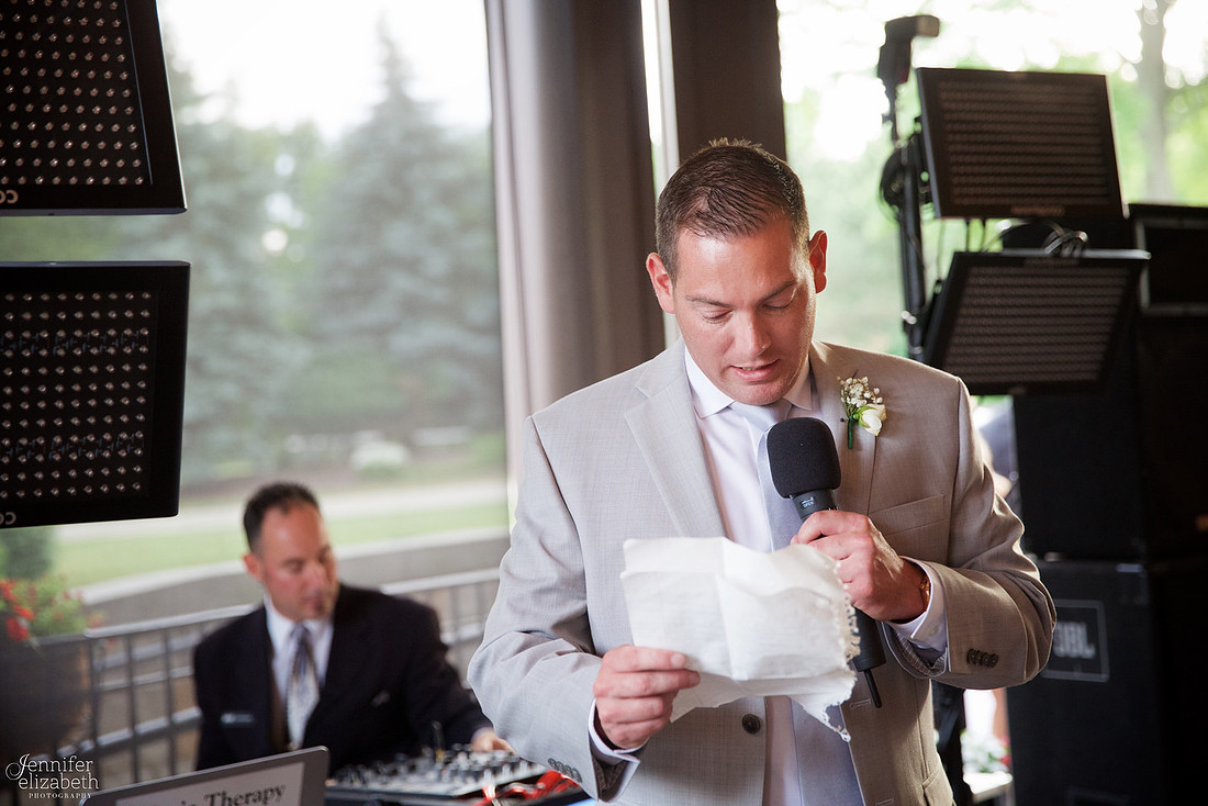 Lindsey & Rich: Summer Wedding at the Mayfield Sand Ridge Club in Cleveland