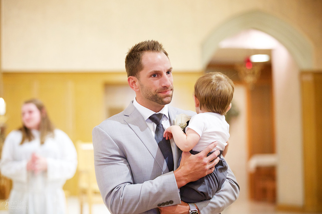 Lindsey & Rich: Summer Wedding at the Mayfield Sand Ridge Club in Cleveland