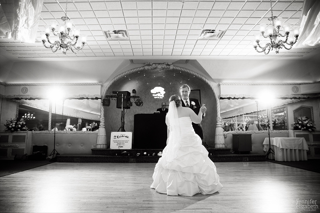 Jill and Tom: Spring Wedding at Steele Mansion in Cleveland, Ohio