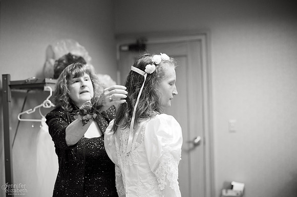 Bethany & Brett: Summer Cleveland Wedding in Bainbridge, Ohio