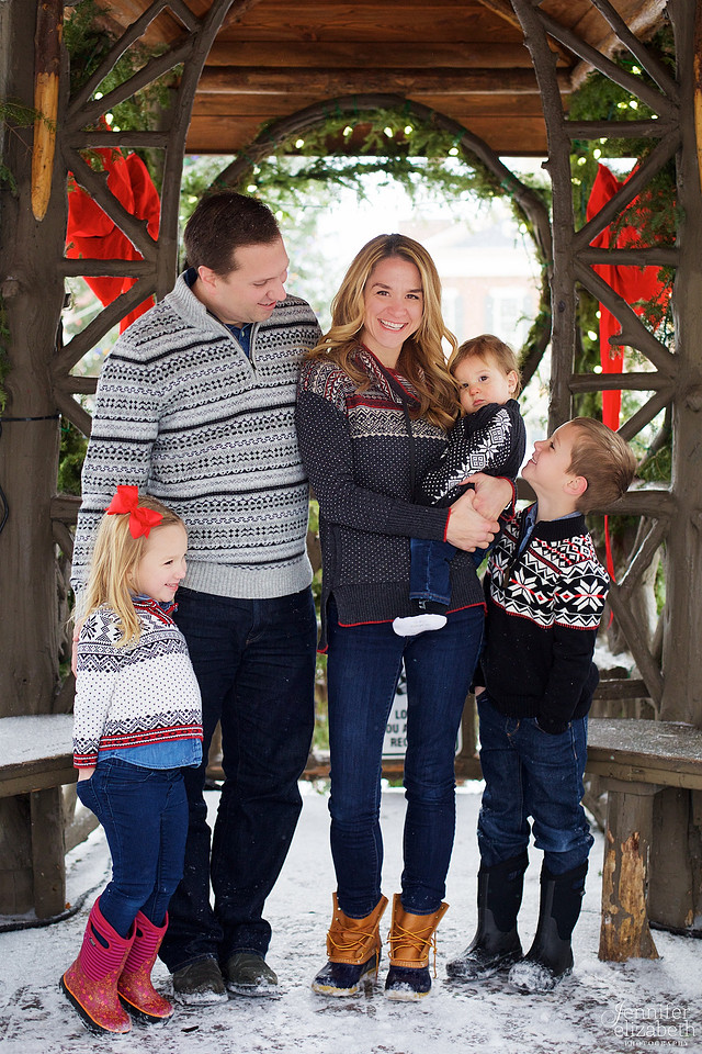 The M Family: Christmas Session in Chagrin Falls, Ohio