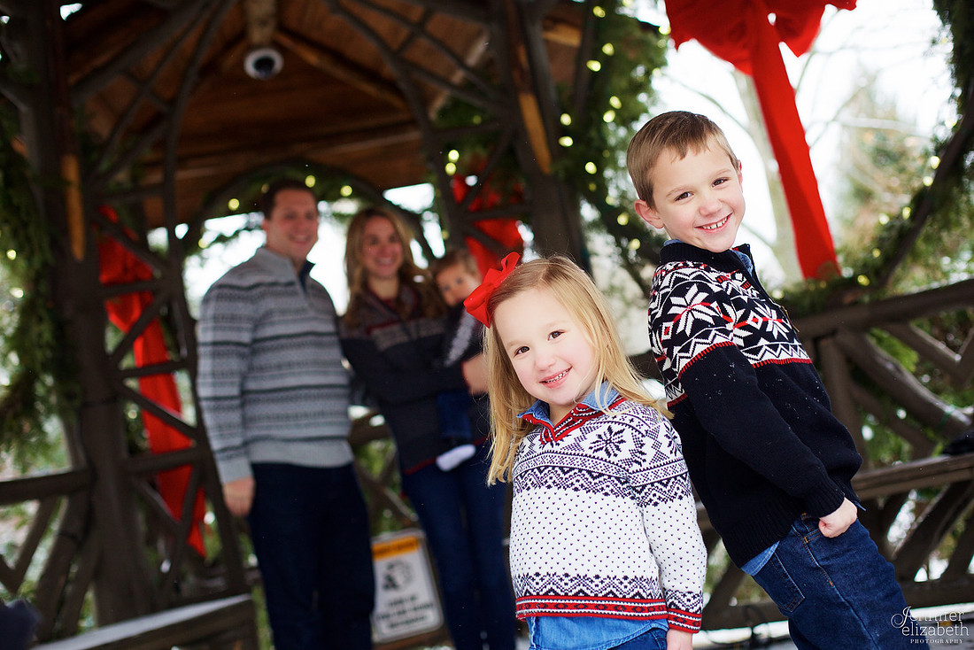 The M Family: Christmas Session in Chagrin Falls, Ohio