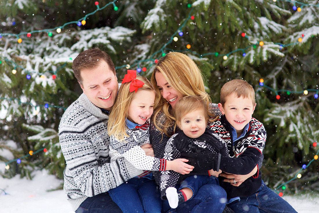 The M Family: Christmas Session in Chagrin Falls, Ohio