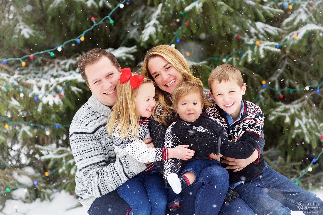 The M Family: Christmas Session in Chagrin Falls, Ohio