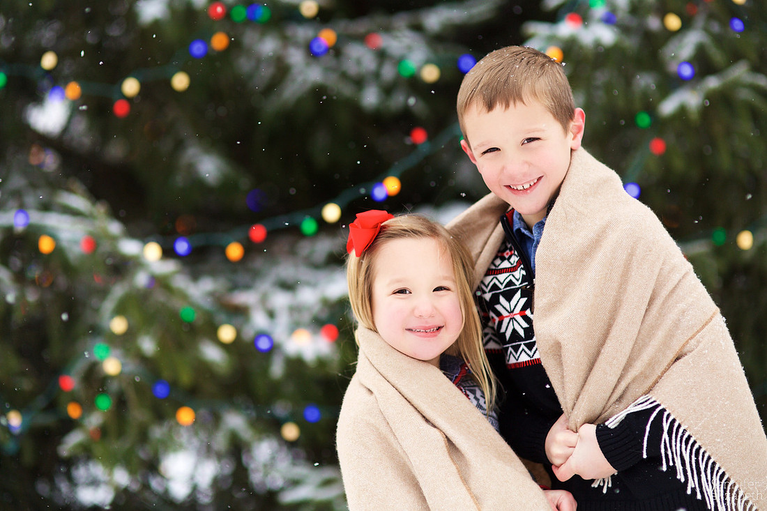 The M Family: Christmas Session in Chagrin Falls, Ohio