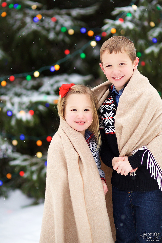 The M Family: Christmas Session in Chagrin Falls, Ohio