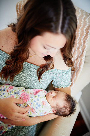 Baby Kollyns: Lifestyle At Home Newborn Session in Parma