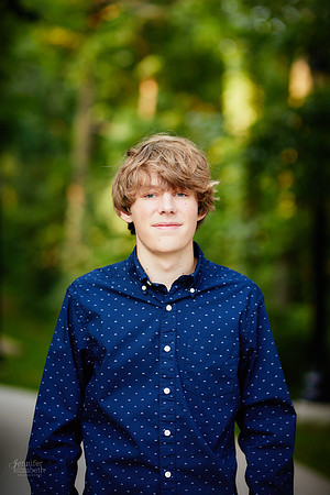 Adam: Senior Session at Franklin Mills Riveredge Park in Kent