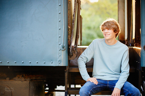 Adam: Senior Session at Franklin Mills Riveredge Park in Kent